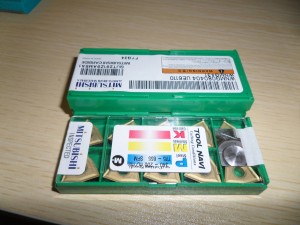 Mitsubishi carbide tool insert WNMG080404 UE6110 at reasonable price, original rich stock
